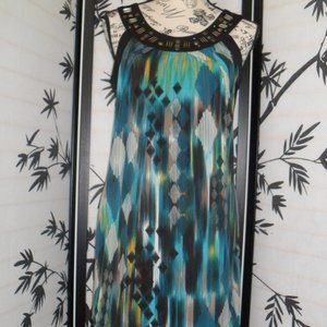 Sleeveless sheath dress